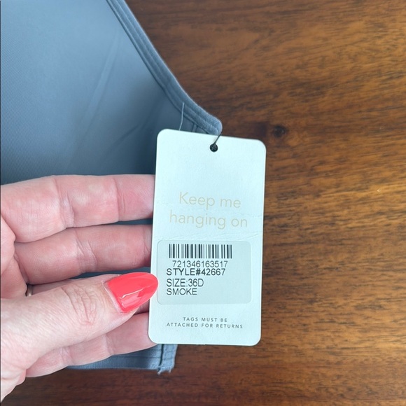 NWT Lively Gray Wireless T-Shirt Bra with Seamless Molded Cups - Picture 2 of 5